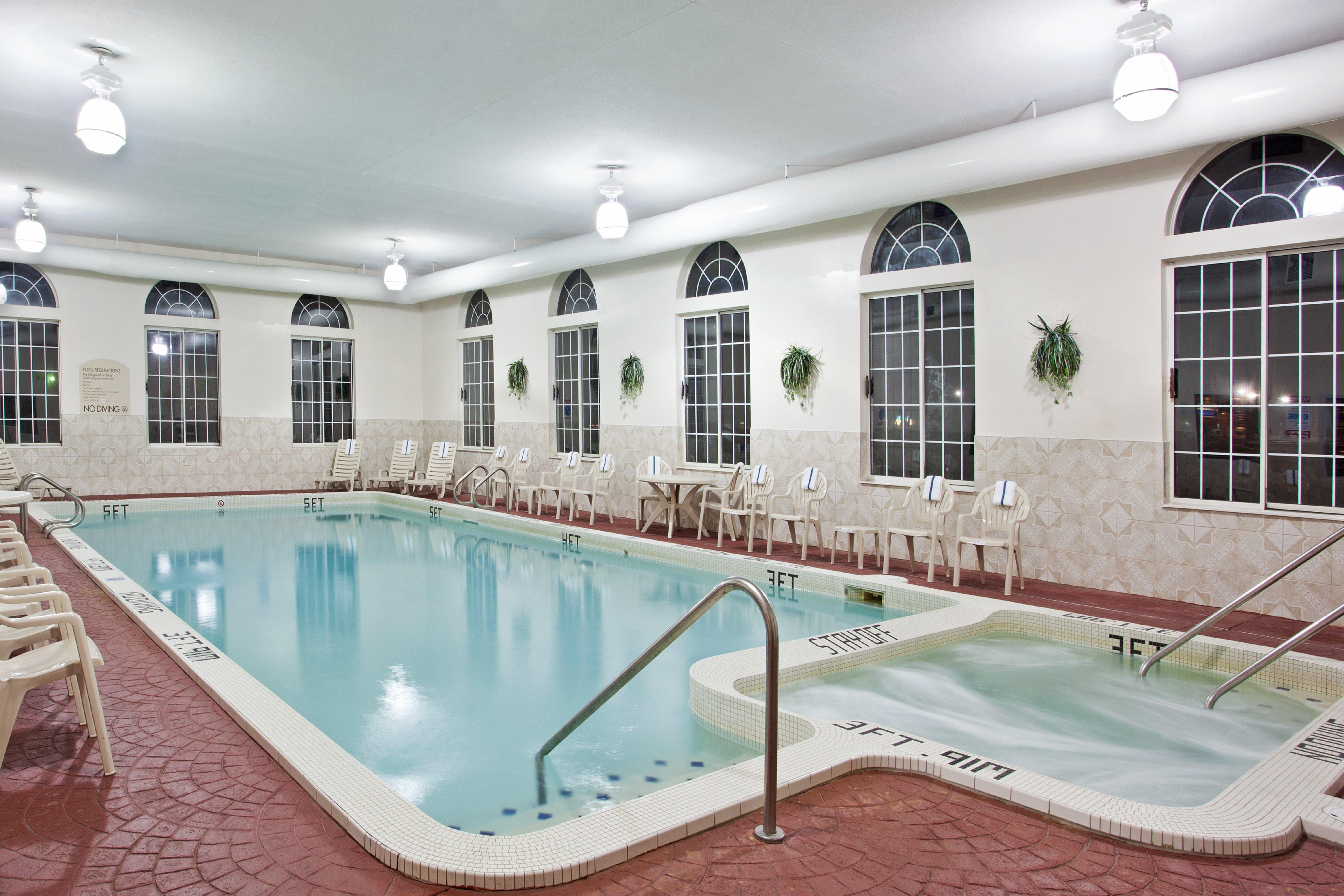 Holiday Inn Express Birch Run-Frankenmuth Area By Ihg Ngoại thất bức ảnh