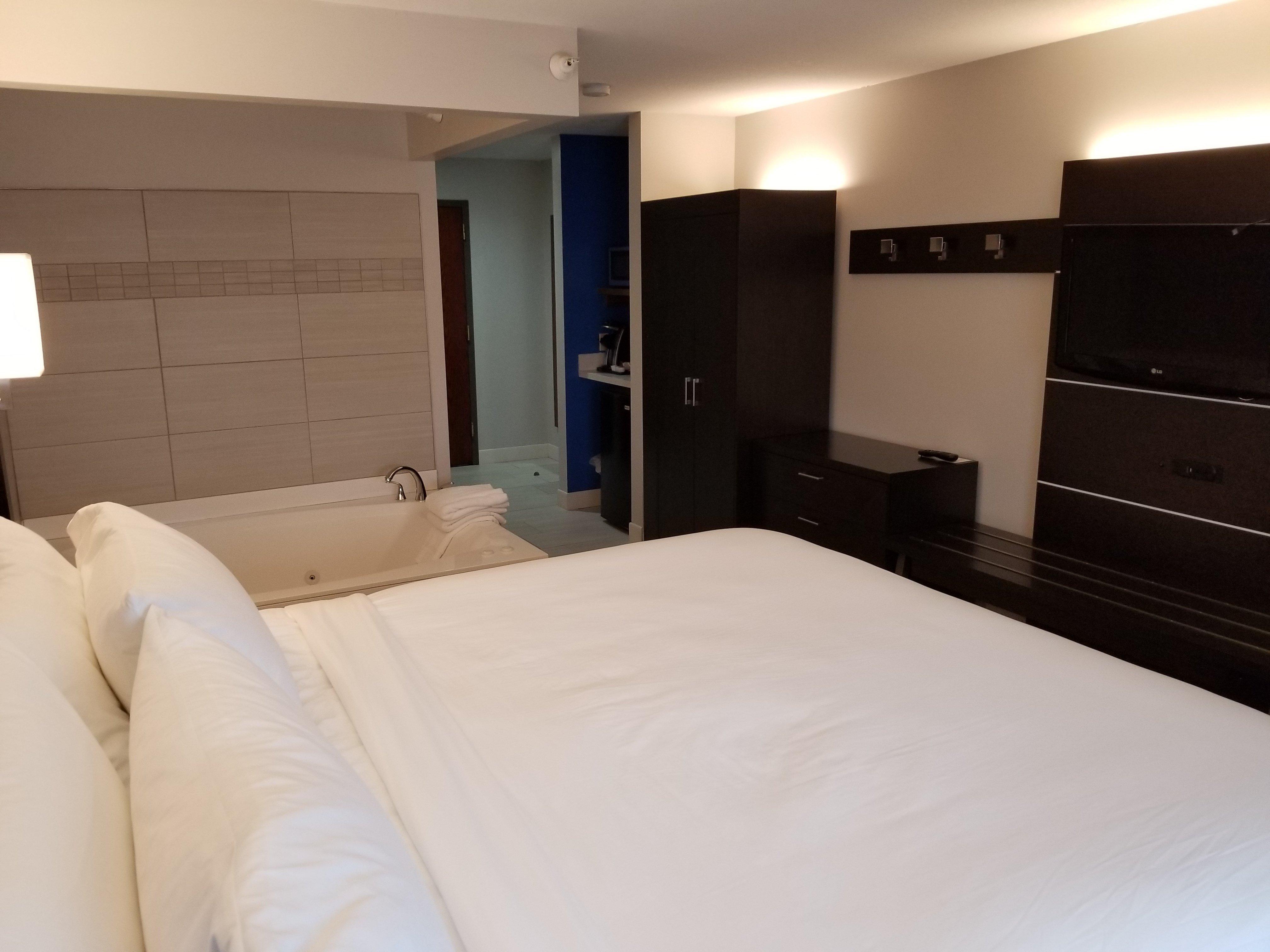 Holiday Inn Express Birch Run-Frankenmuth Area By Ihg Ngoại thất bức ảnh