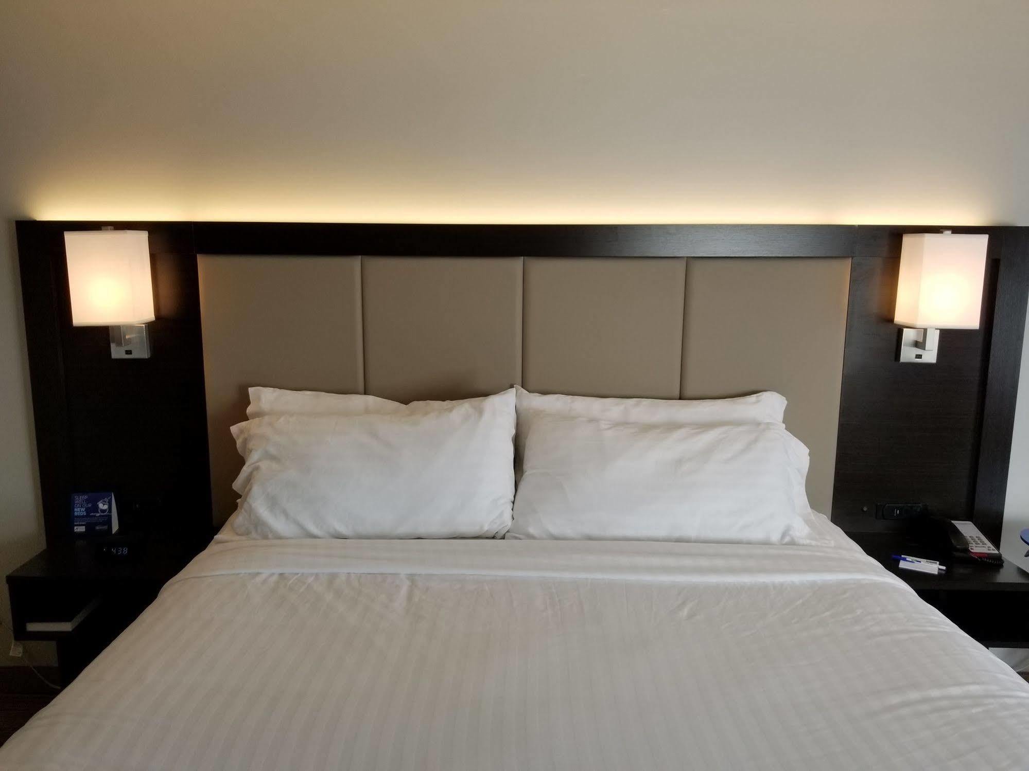 Holiday Inn Express Birch Run-Frankenmuth Area By Ihg Ngoại thất bức ảnh