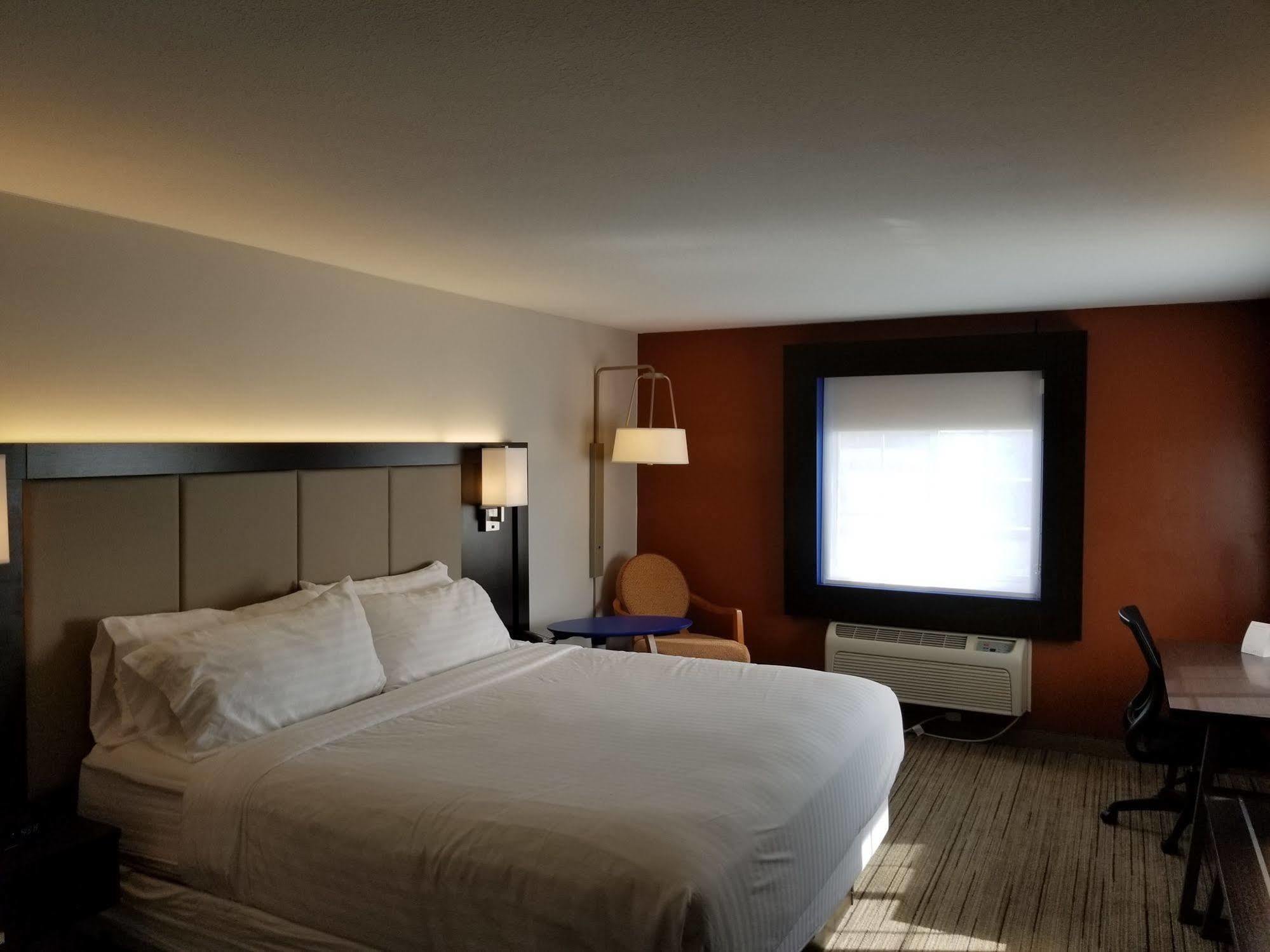 Holiday Inn Express Birch Run-Frankenmuth Area By Ihg Ngoại thất bức ảnh
