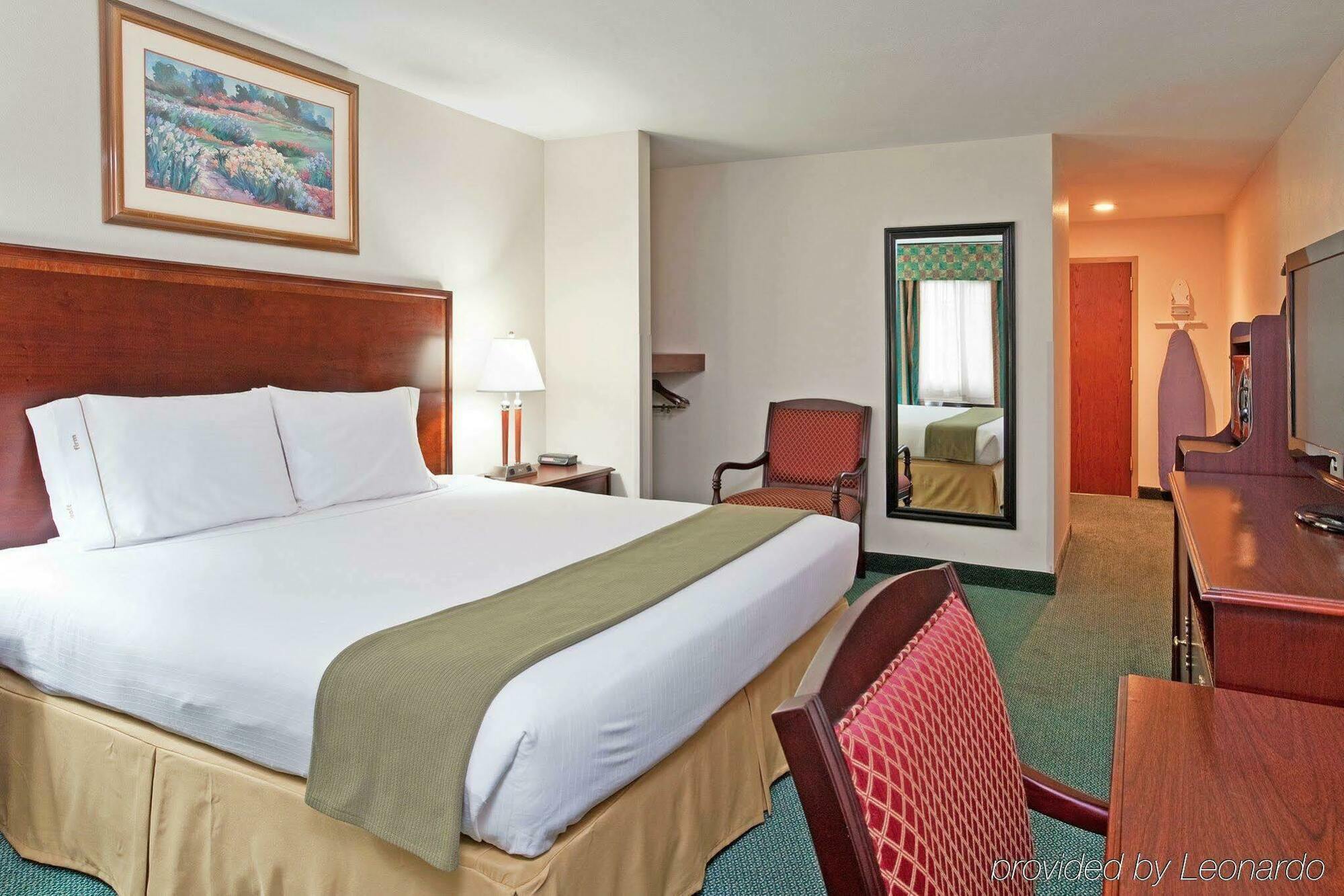Holiday Inn Express Birch Run-Frankenmuth Area By Ihg Ngoại thất bức ảnh