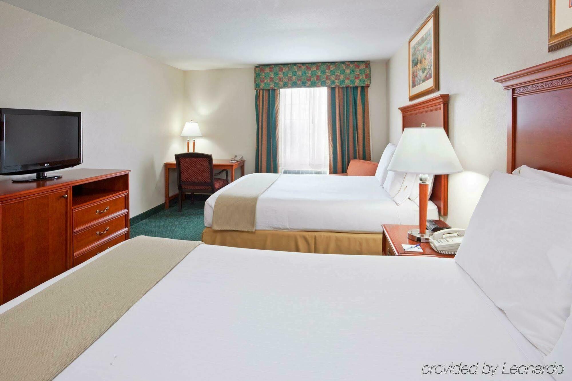 Holiday Inn Express Birch Run-Frankenmuth Area By Ihg Ngoại thất bức ảnh